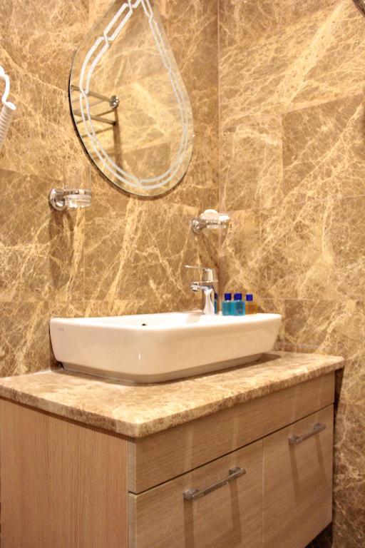 Kasri Sercehan Hotel Mardin Bilik gambar